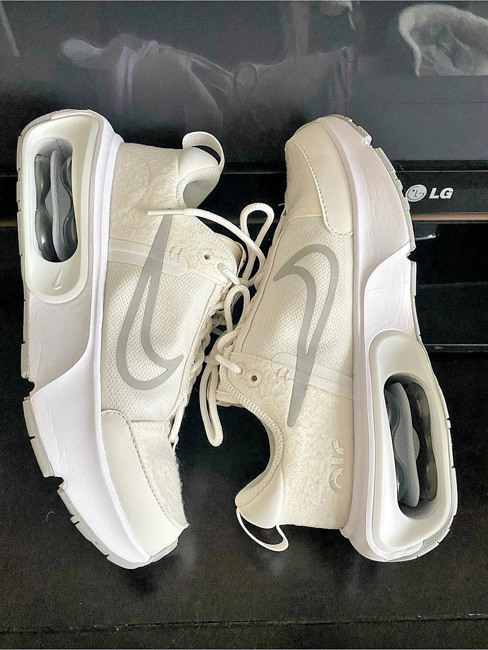 Nike Air Max 270 Sneakers White & Gray US 7.5